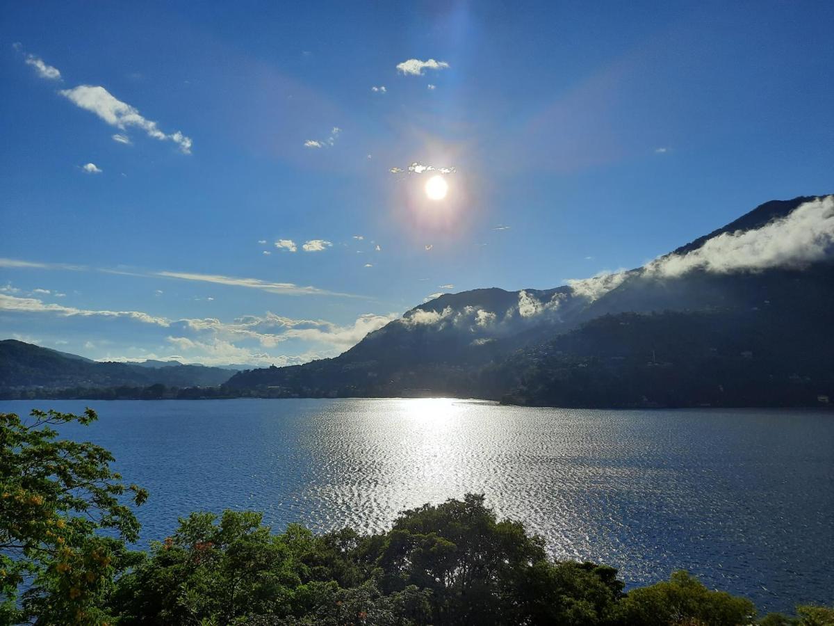 An Armchair On The Lake Blevio Exterior foto